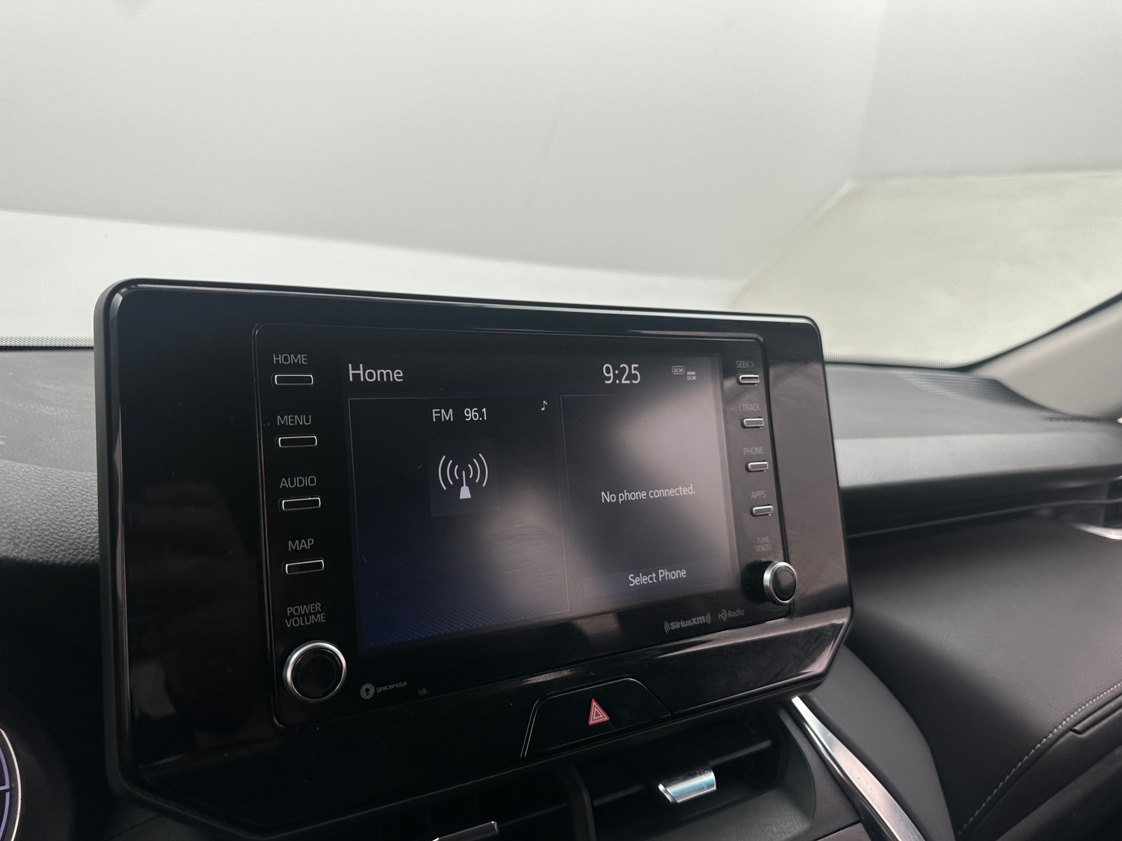 Thumbnail: 2021 Toyota Venza - 4