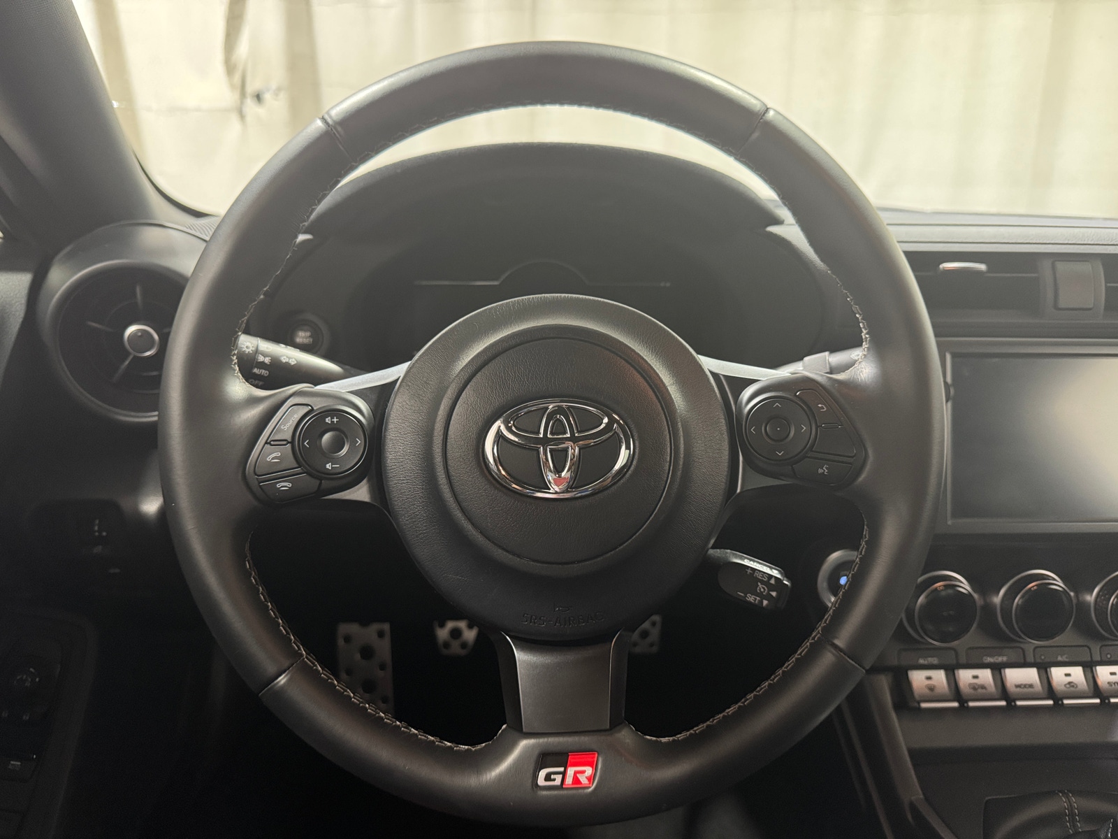 Thumbnail: 2023 Toyota GR86 - 4