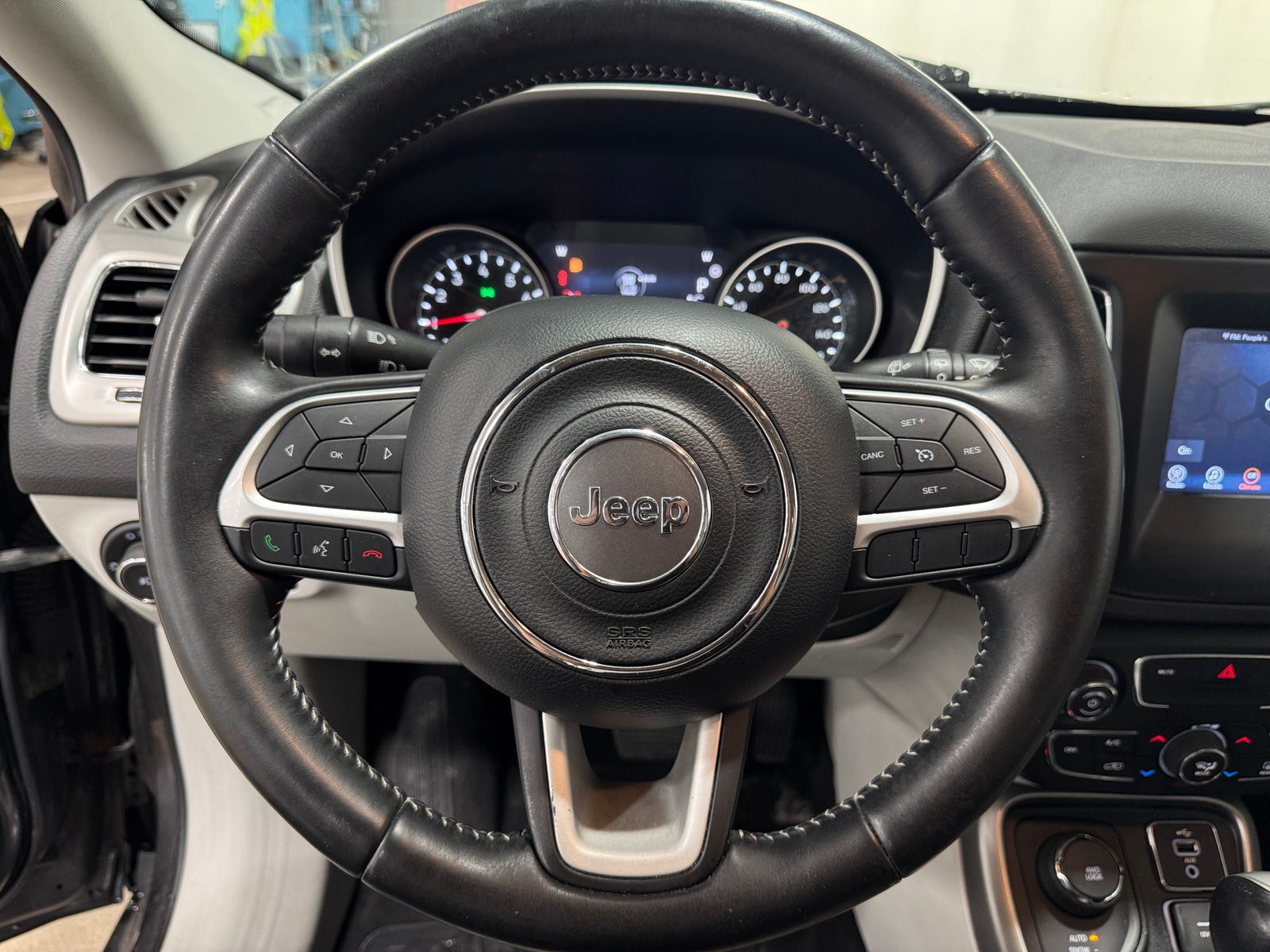 Thumbnail: 2017 Jeep Compass - 5