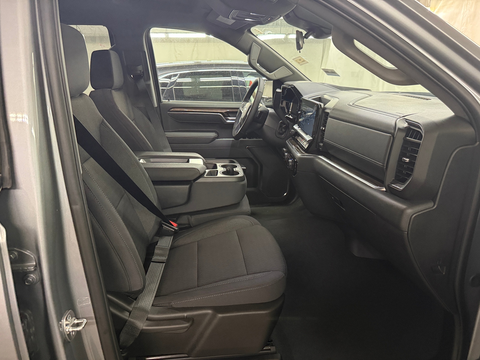 Thumbnail: 2026 Chevrolet Silverado 1500 - 2