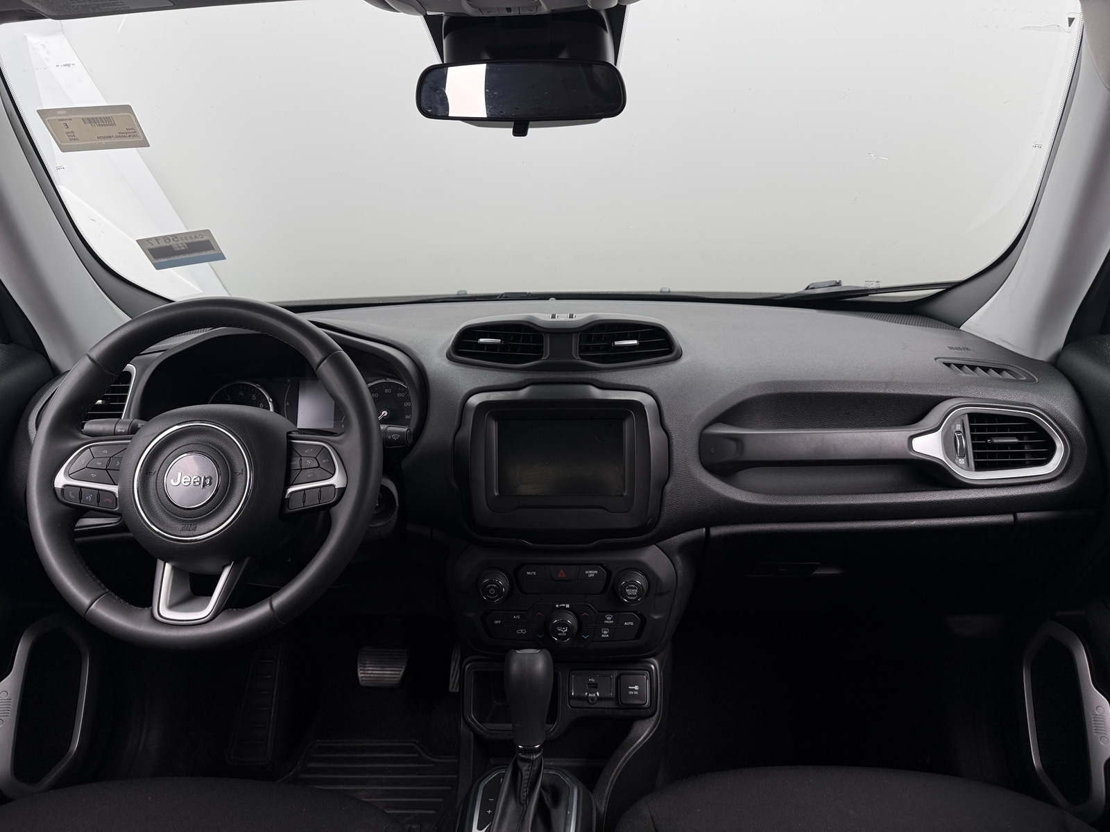 Thumbnail: 2020 Jeep Renegade - 3