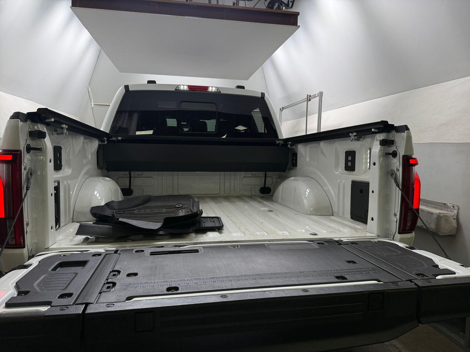 Thumbnail: 2025 Ford Econoline - 6