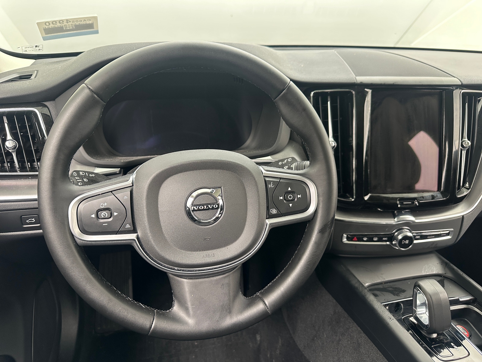 Thumbnail: 2025 Volvo XC60 - 5