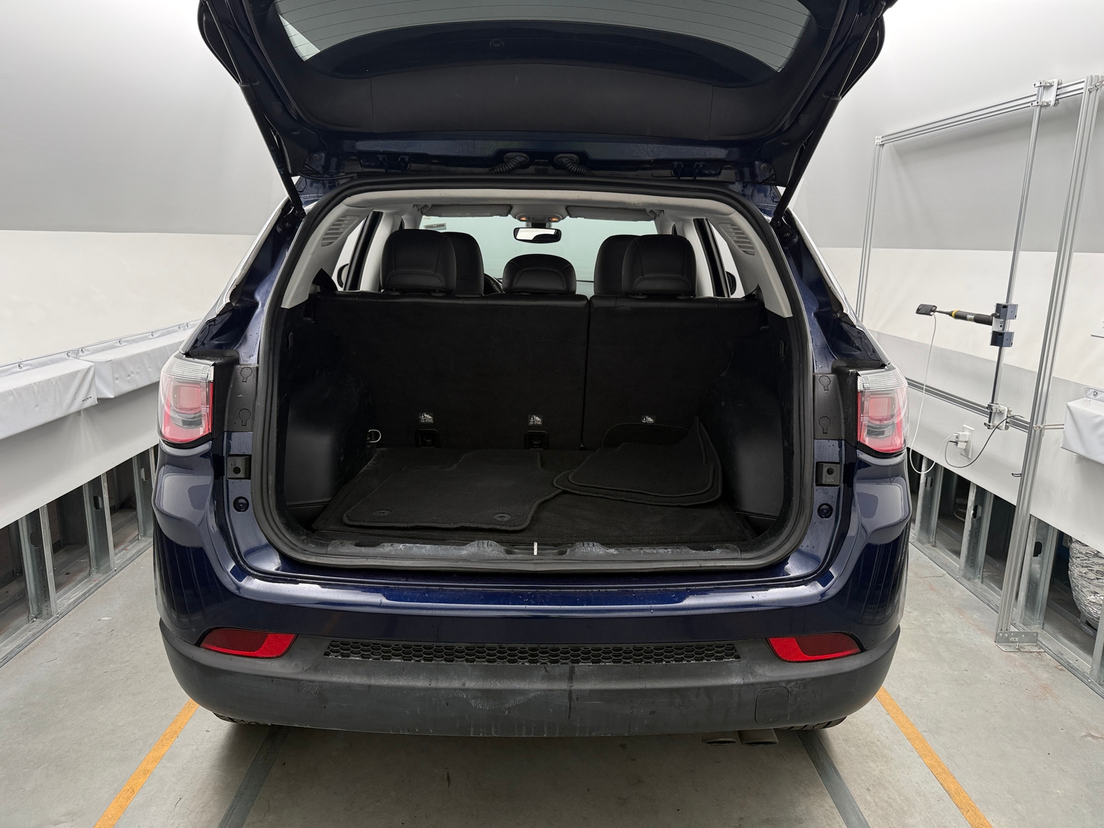 Thumbnail: 2019 Jeep Compass - 6
