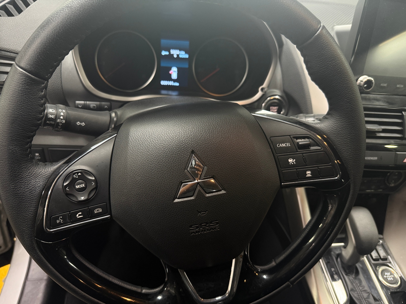 Thumbnail: 2026 Mitsubishi Eclipse Cross - 4