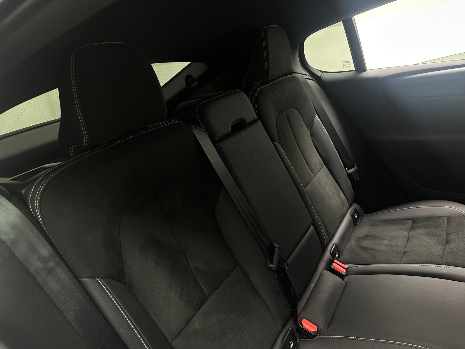 Thumbnail: 2023 Volvo C40 - 5