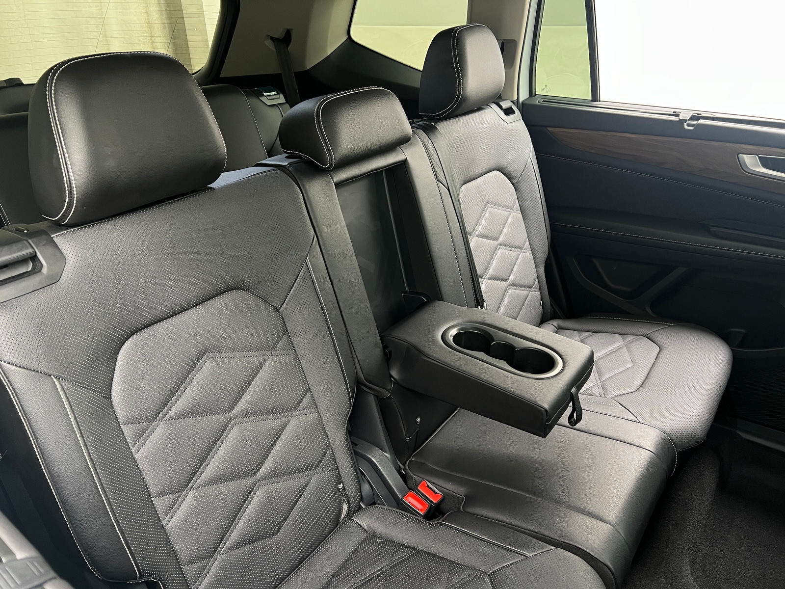Thumbnail: 2024 Volkswagen Atlas - 5