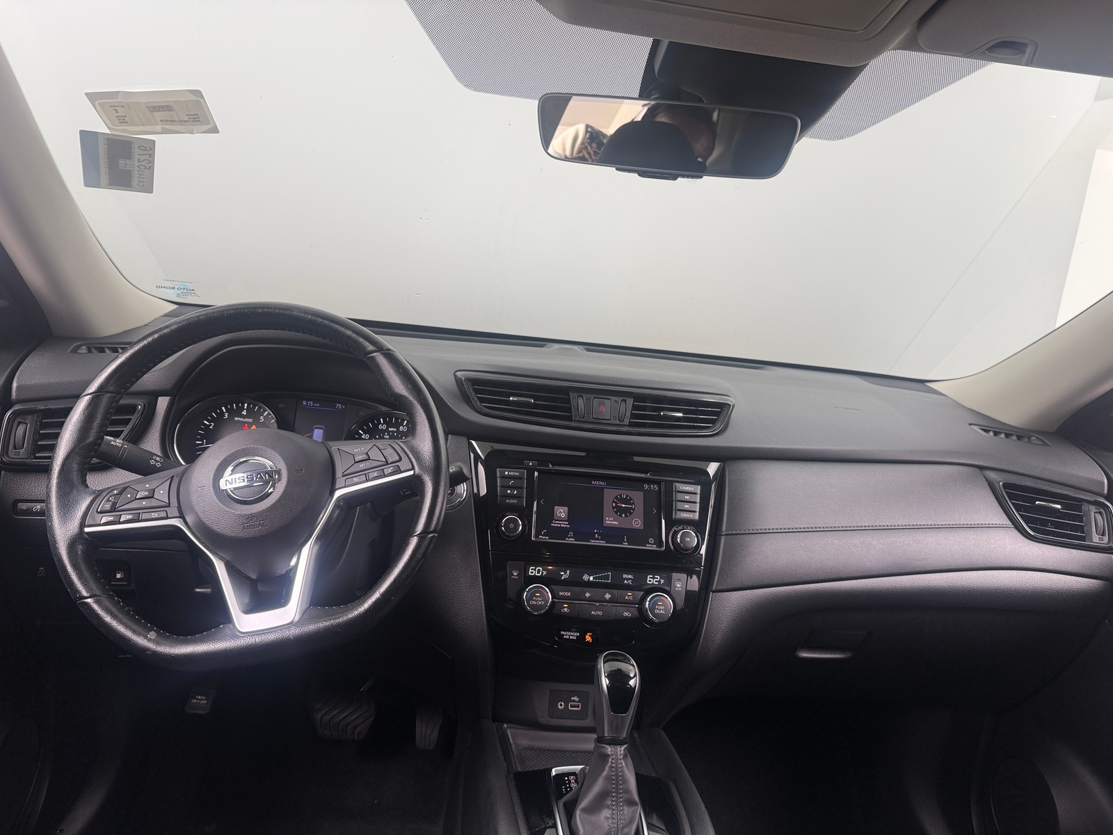 Thumbnail: 2020 Nissan Rogue - 3