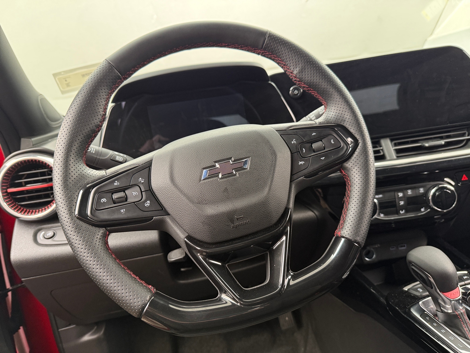 Thumbnail: 2026 Chevrolet Trax - 4