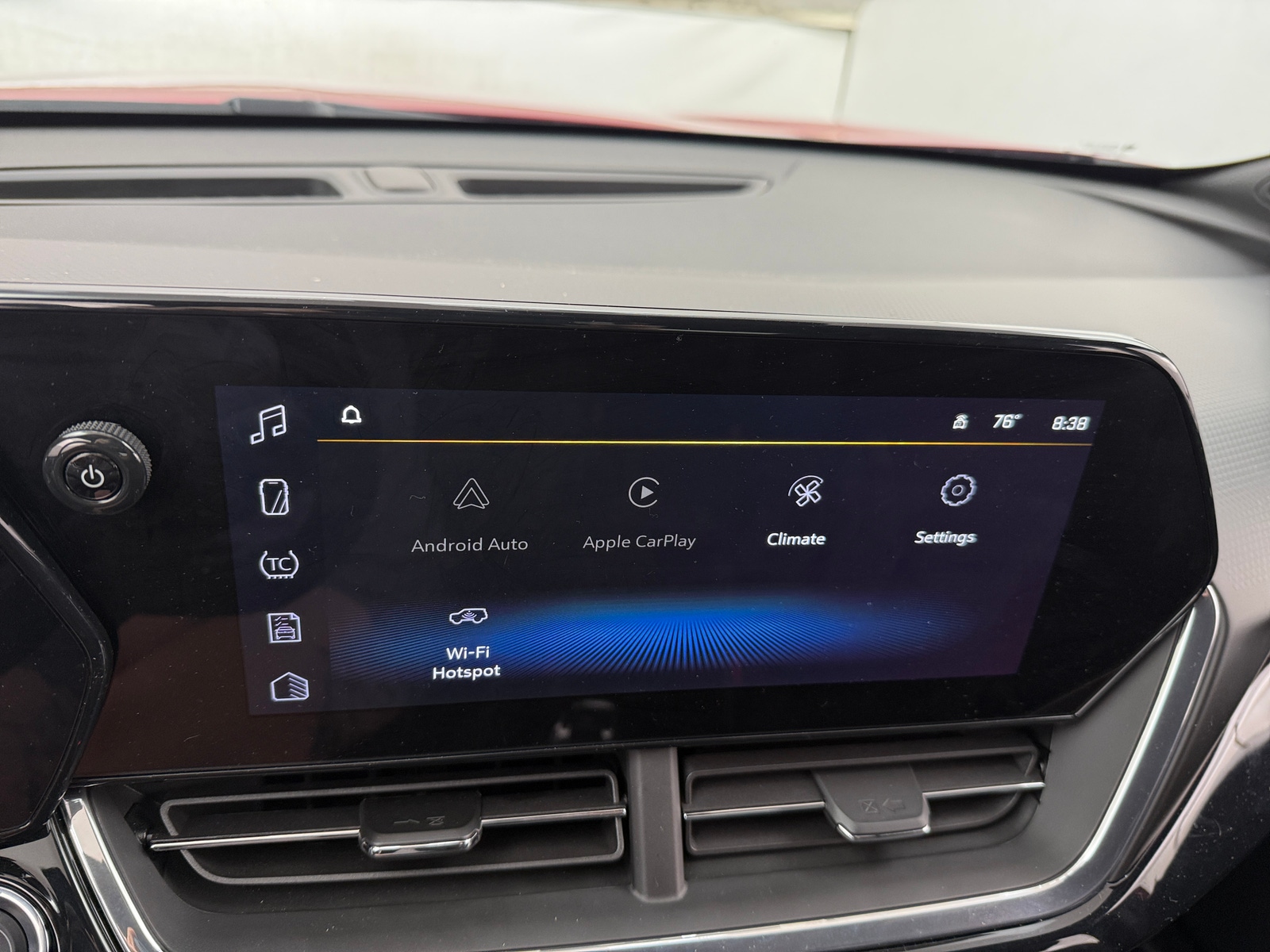 Thumbnail: 2026 Chevrolet Trax - 3