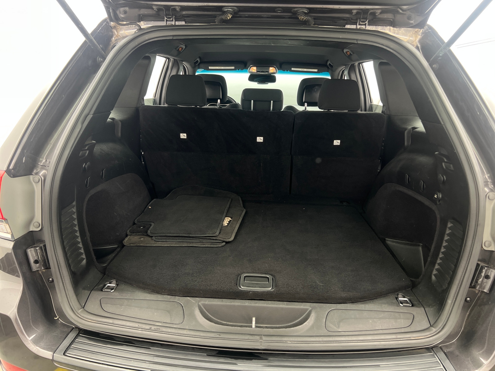Thumbnail: 2014 Jeep Grand Cherokee - 7