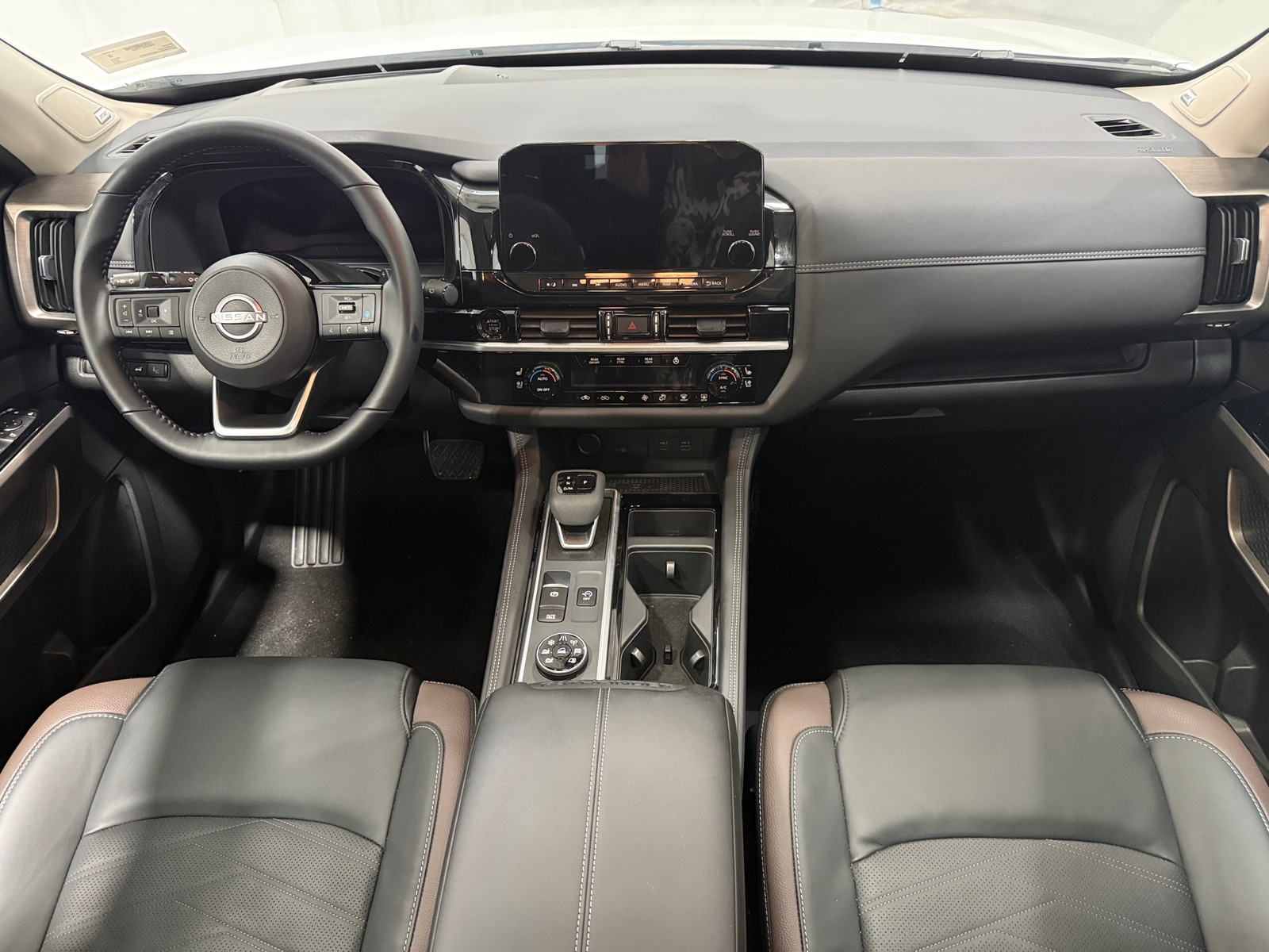 Thumbnail: 2025 Nissan Pathfinder - 2