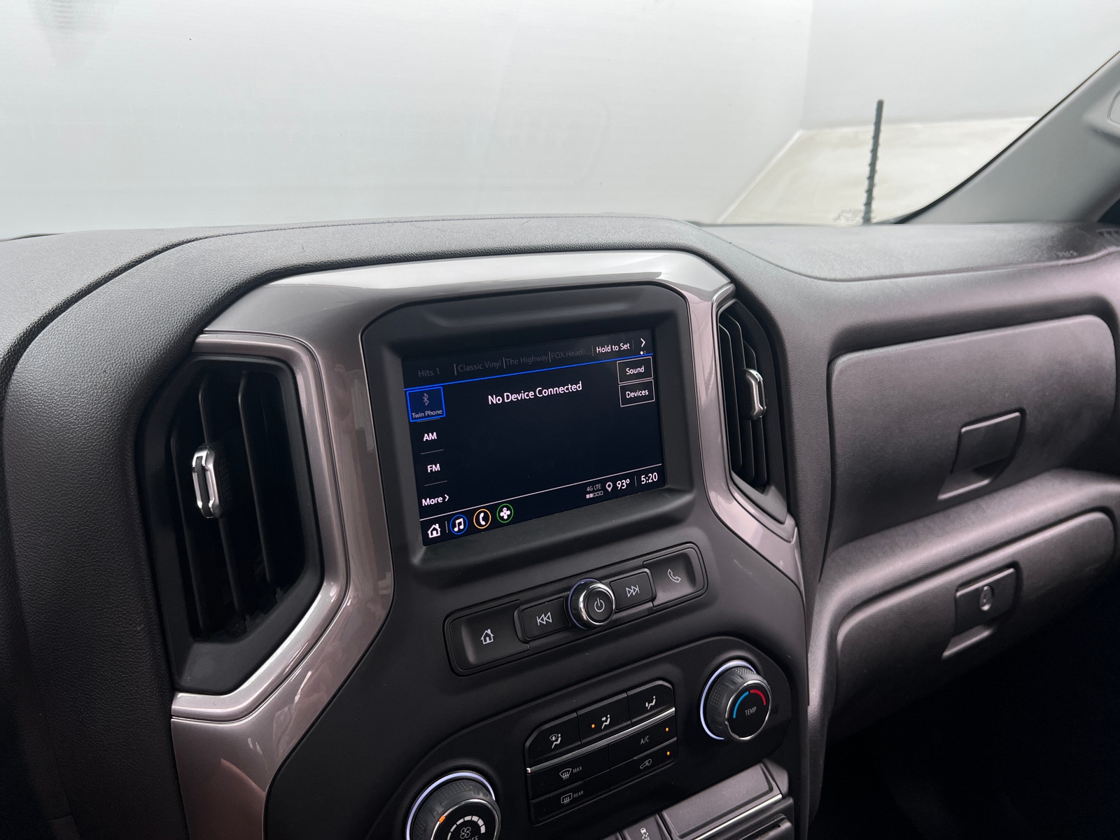 Thumbnail: 2022 Chevrolet Silverado 1500 - 4