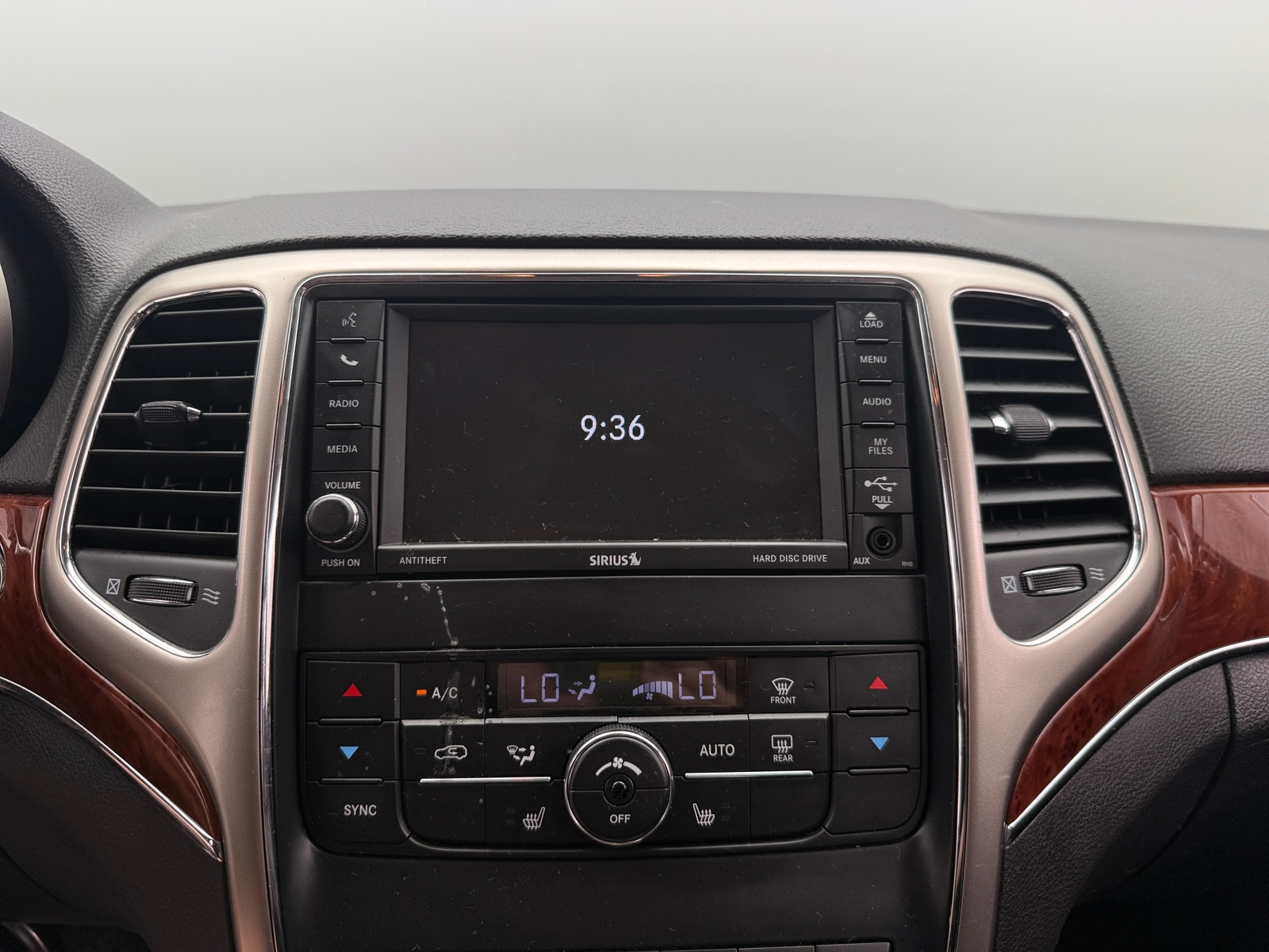 Thumbnail: 2013 Jeep Grand Cherokee - 3
