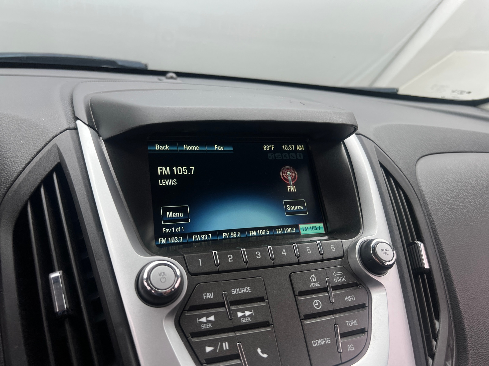 Thumbnail: 2017 Chevrolet Equinox - 4