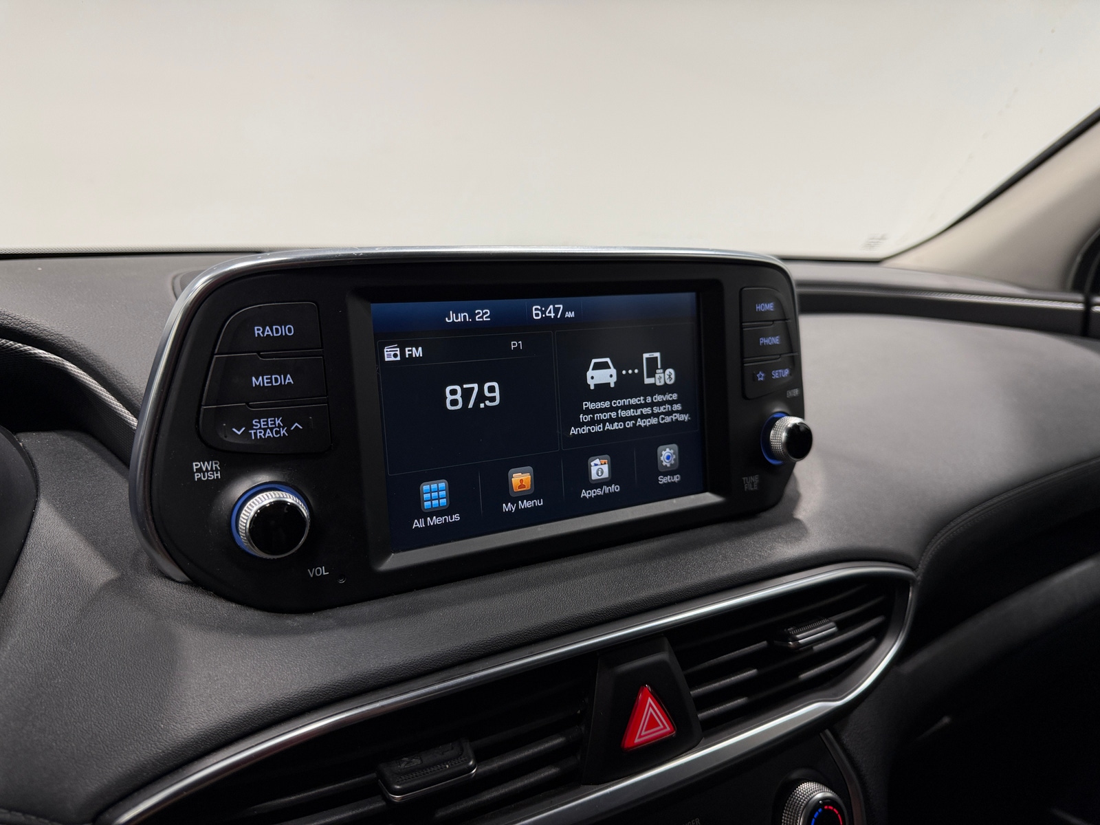 Thumbnail: 2019 Hyundai Santa Fe - 4
