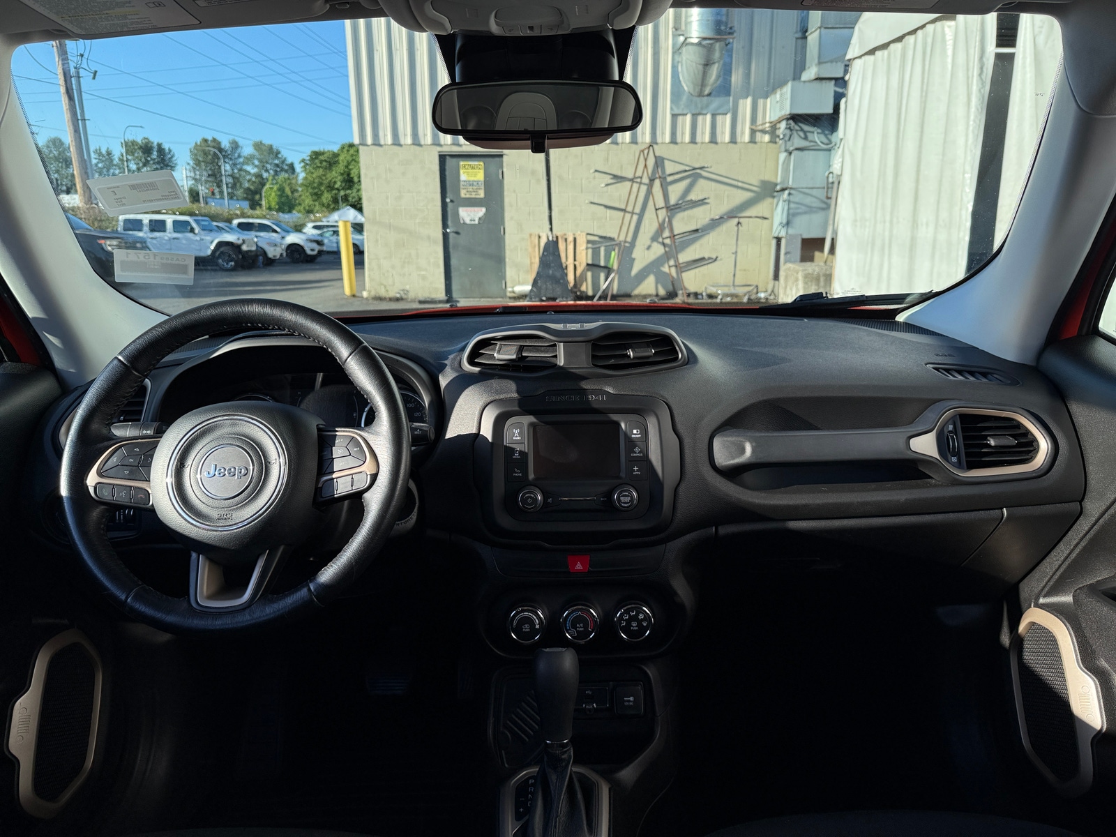 Thumbnail: 2017 Jeep Renegade - 3