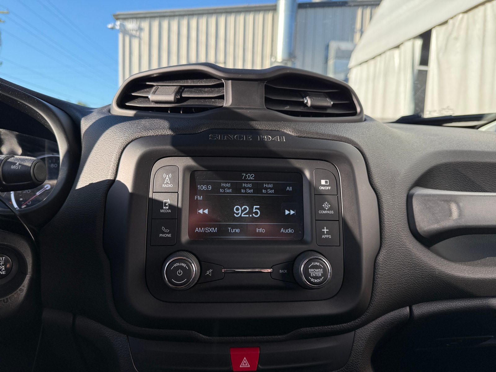 Thumbnail: 2017 Jeep Renegade - 4