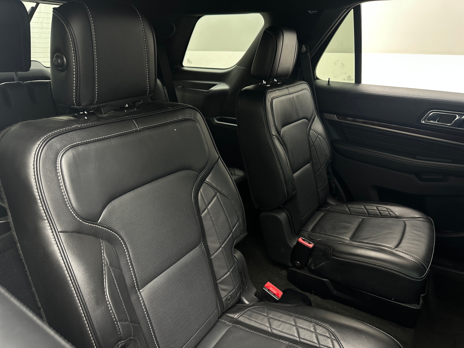 Thumbnail: 2016 Ford Explorer - 5