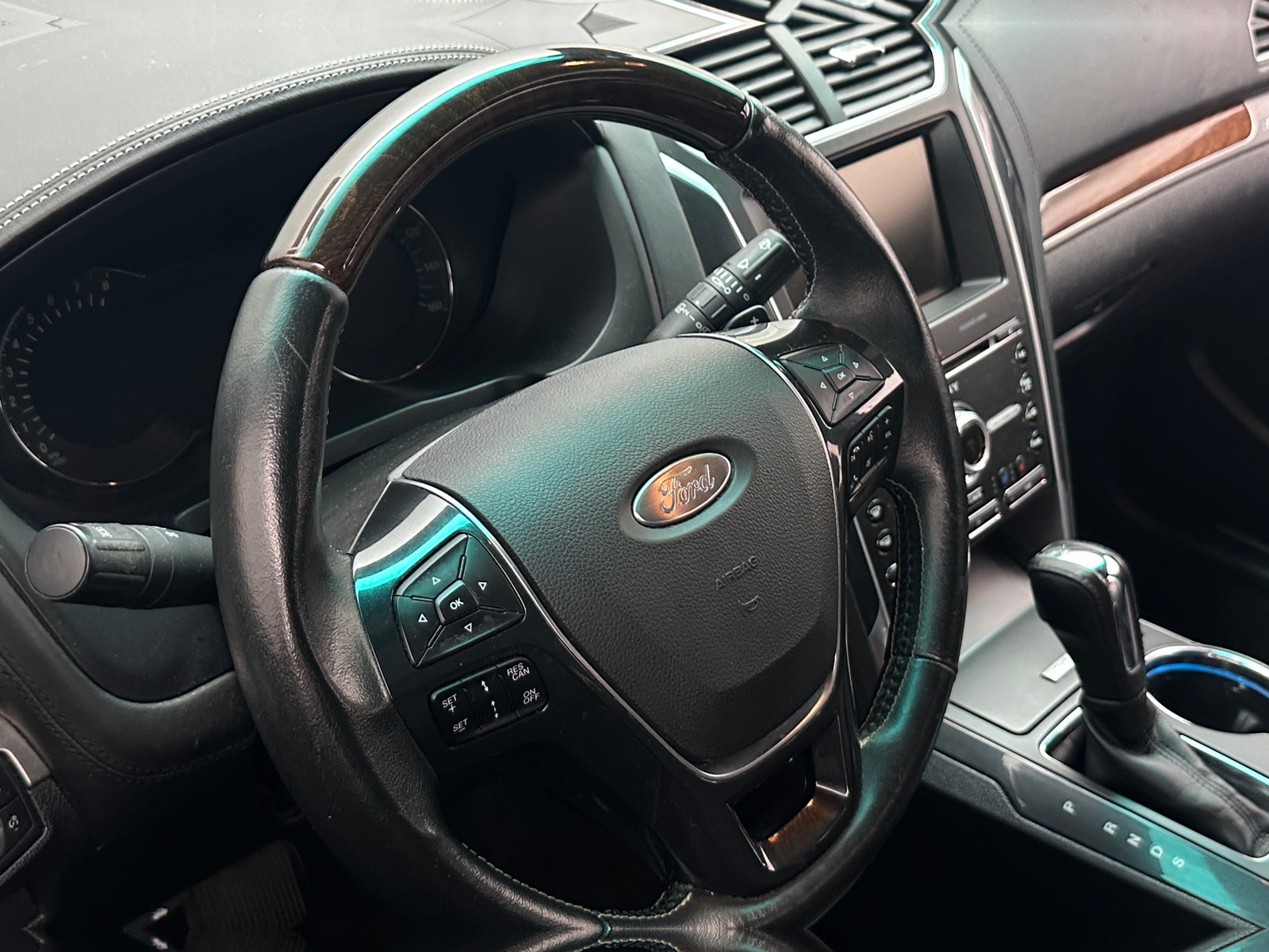 Thumbnail: 2016 Ford Explorer - 4