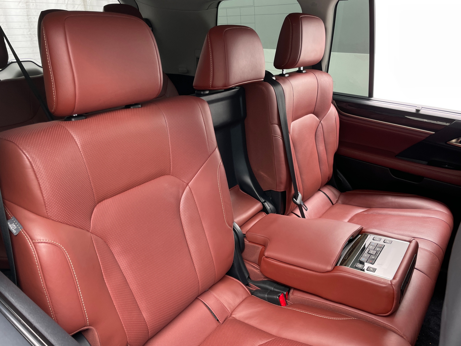 Thumbnail: 2018 Lexus LX - 5
