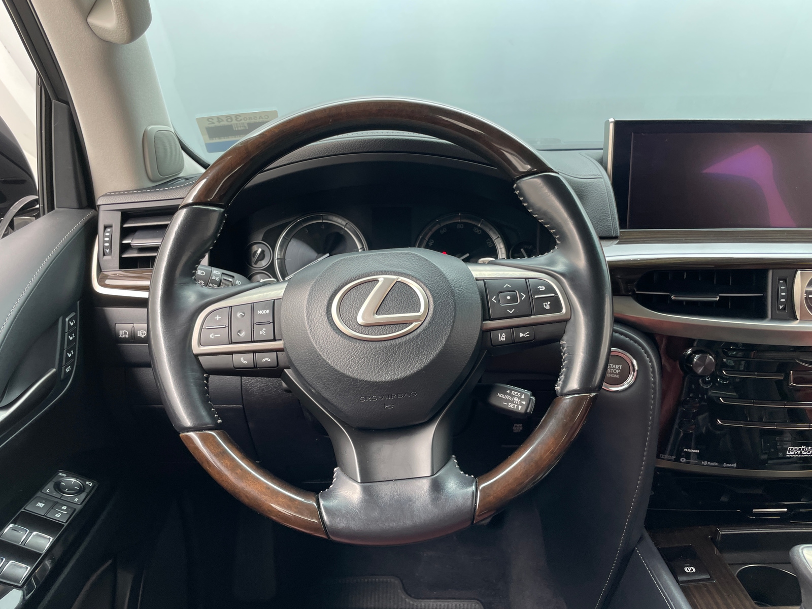 Thumbnail: 2018 Lexus LX - 4