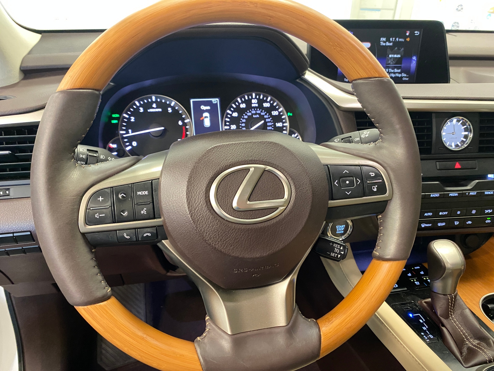 Thumbnail: 2016 Lexus RX - 4