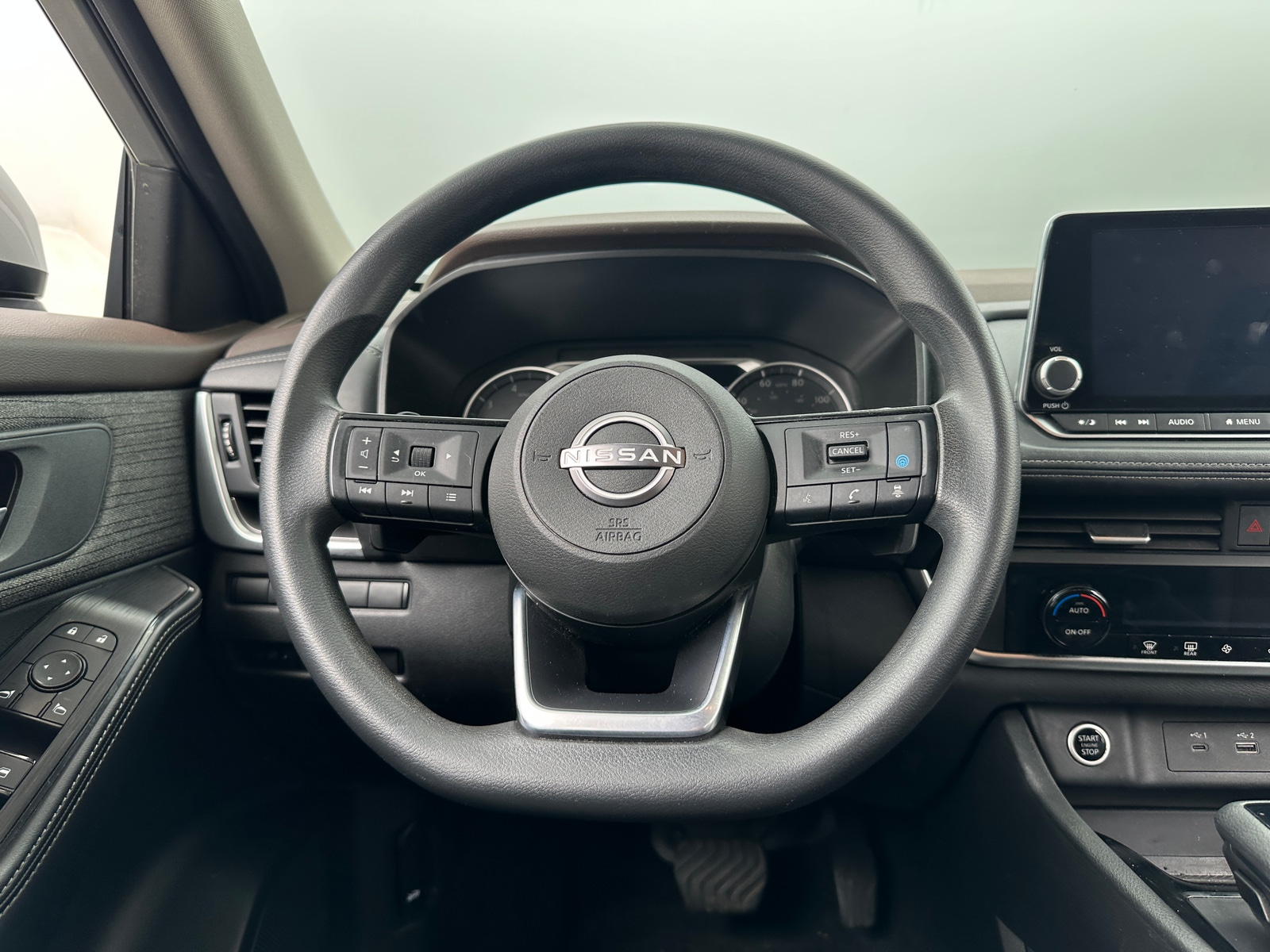 Thumbnail: 2023 Nissan Rogue - 5