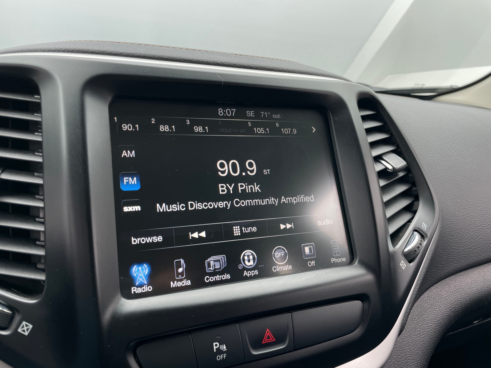 Thumbnail: 2018 Jeep Cherokee - 4