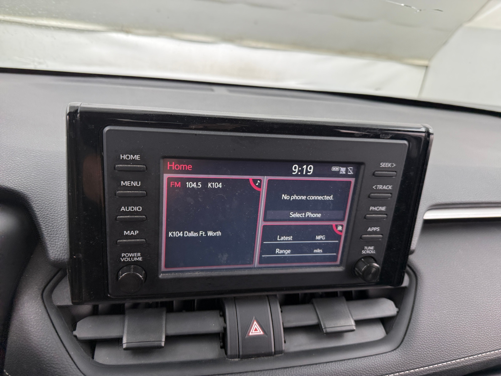 Thumbnail: 2019 Toyota RAV4 - 4