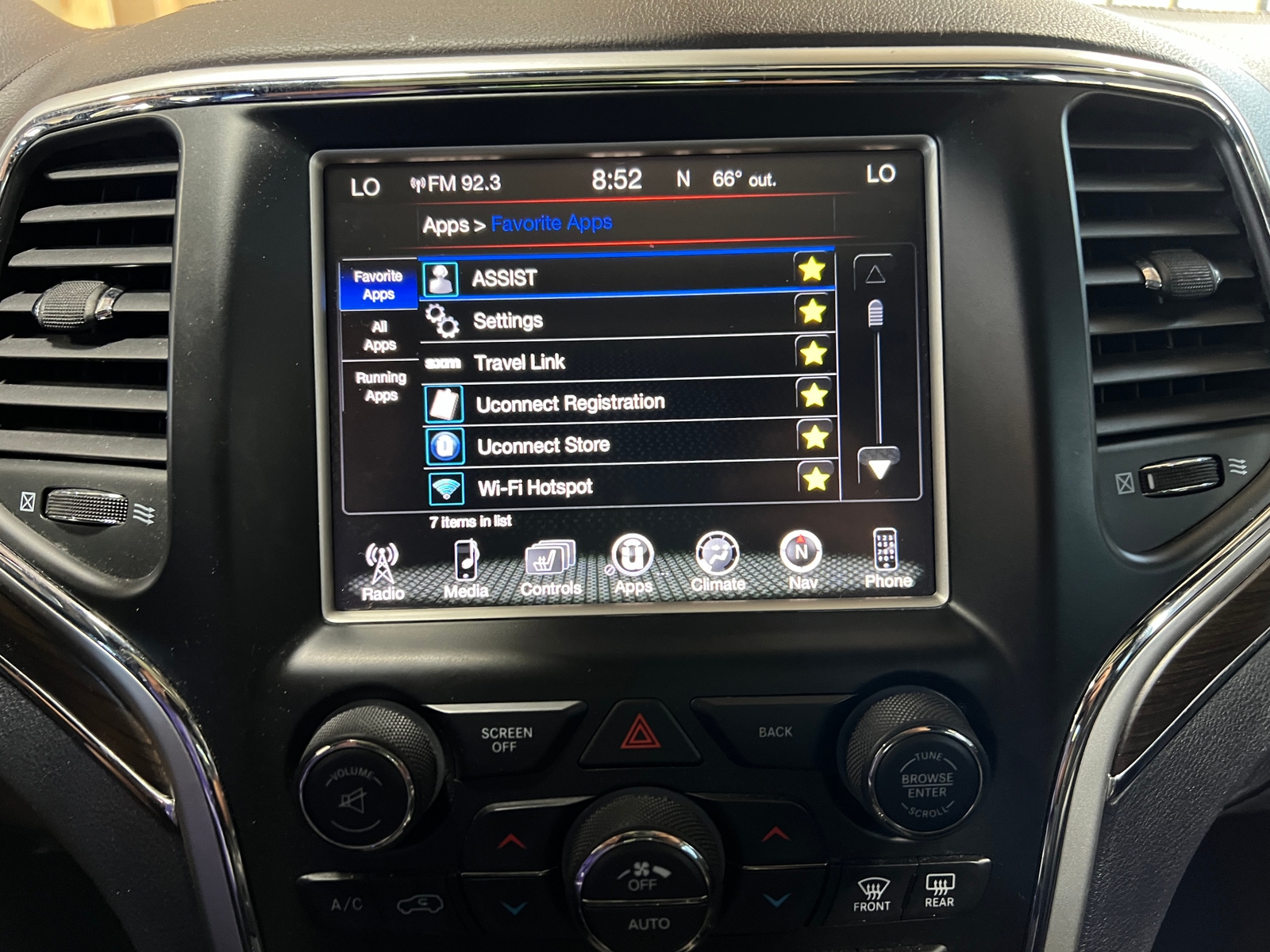 Thumbnail: 2015 Jeep Grand Cherokee - 3