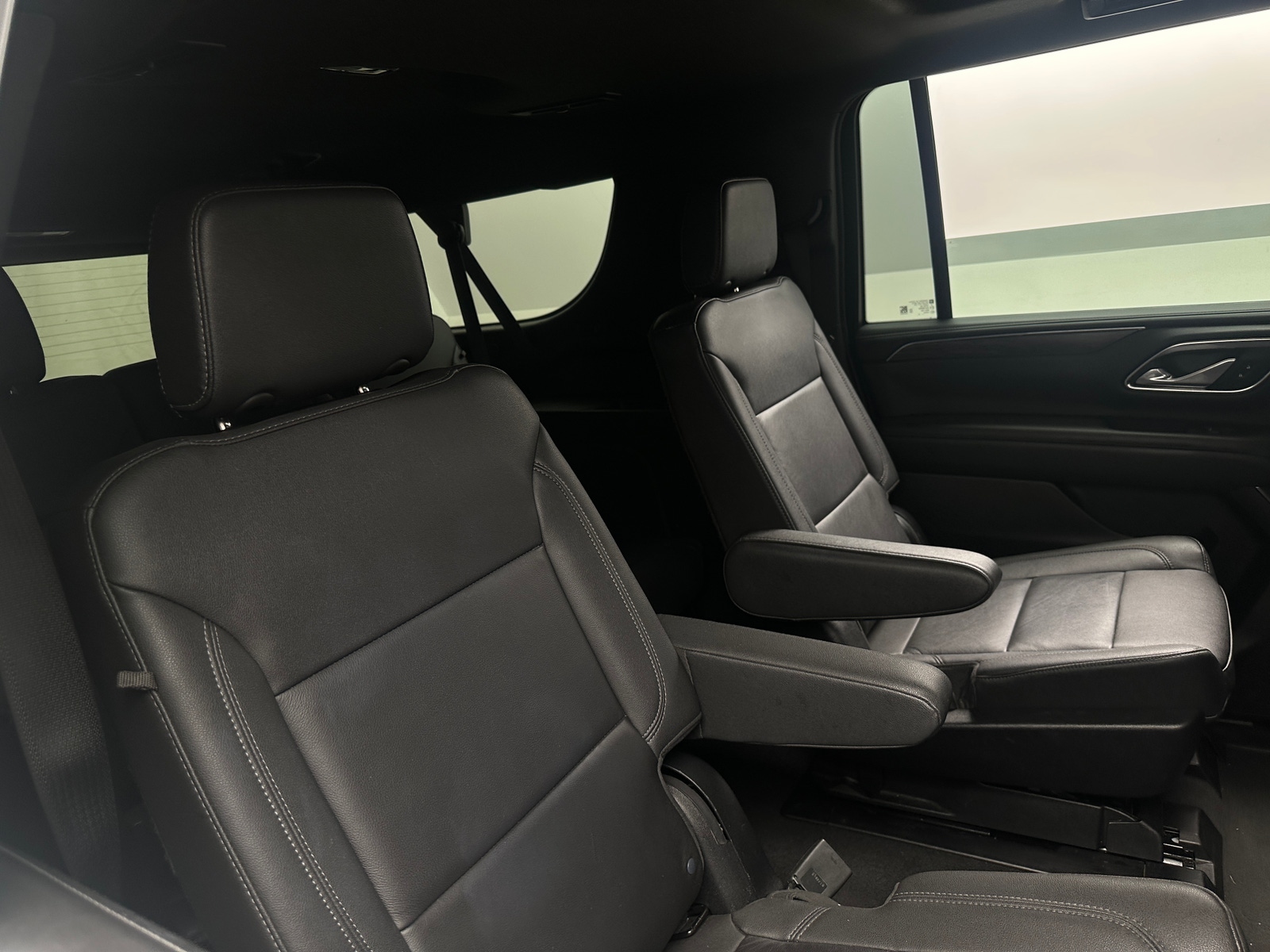 Thumbnail: 2022 Chevrolet Suburban - 5