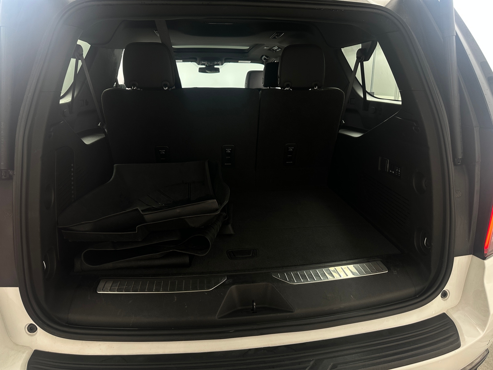Thumbnail: 2022 Chevrolet Suburban - 6