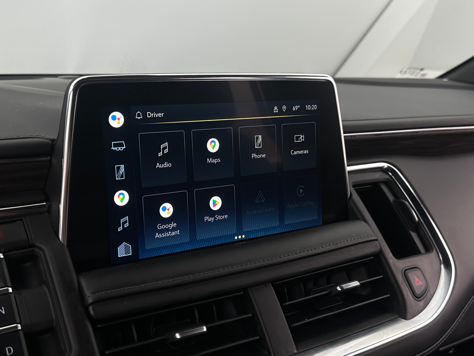 Thumbnail: 2022 Chevrolet Suburban - 3