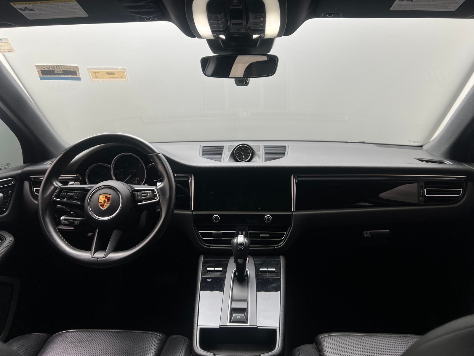Thumbnail: 2023 Porsche Macan - 2