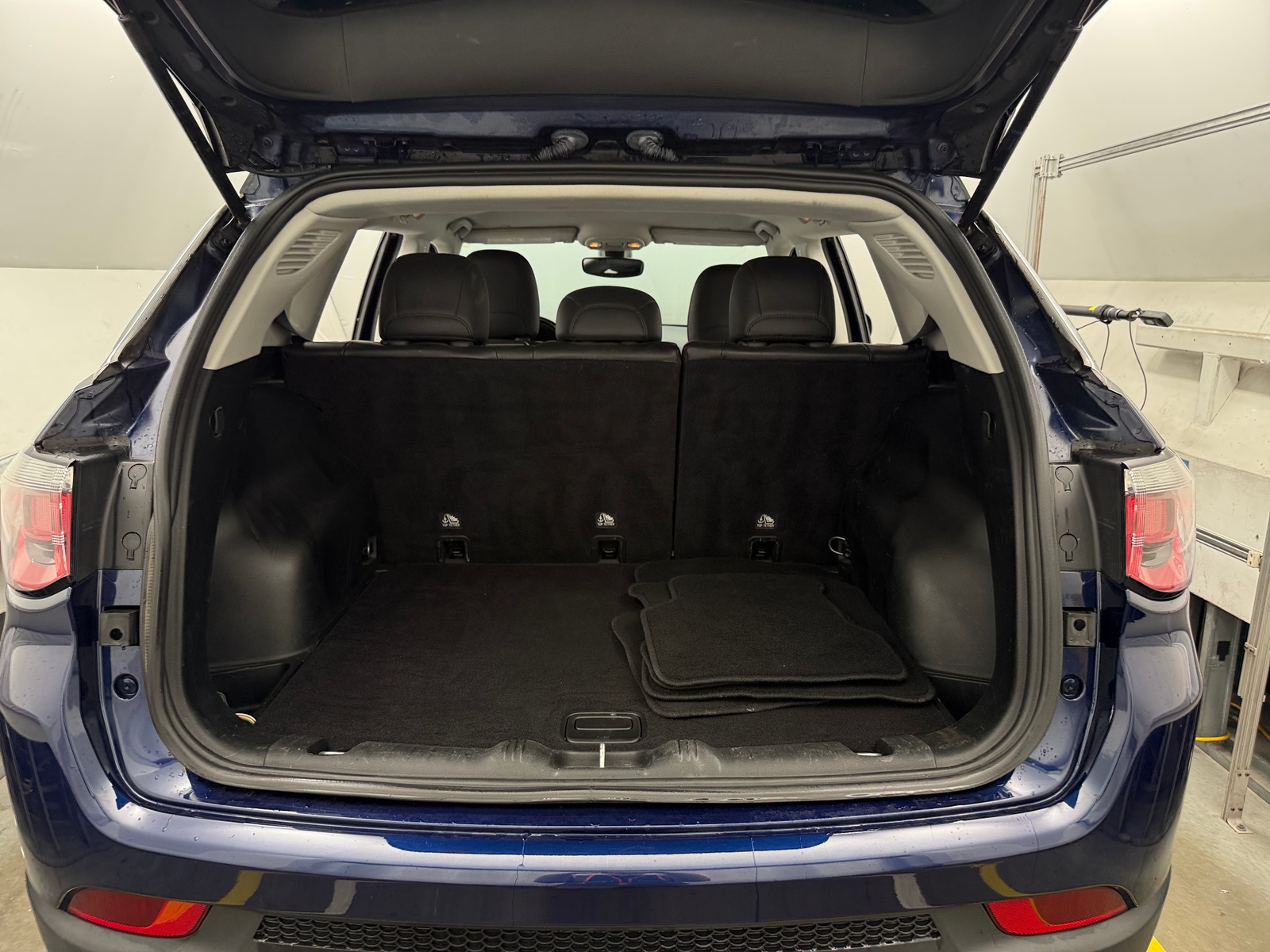 Thumbnail: 2019 Jeep Compass - 6