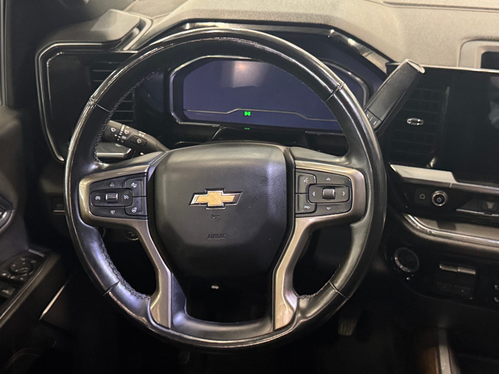 Thumbnail: 2024 Chevrolet Silverado 3500 - 4