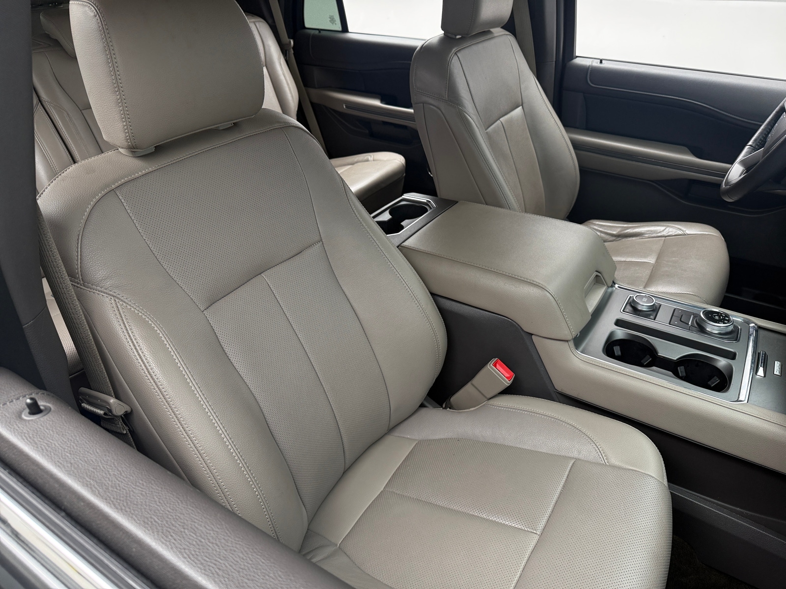 Thumbnail: 2018 Ford Expedition - 2