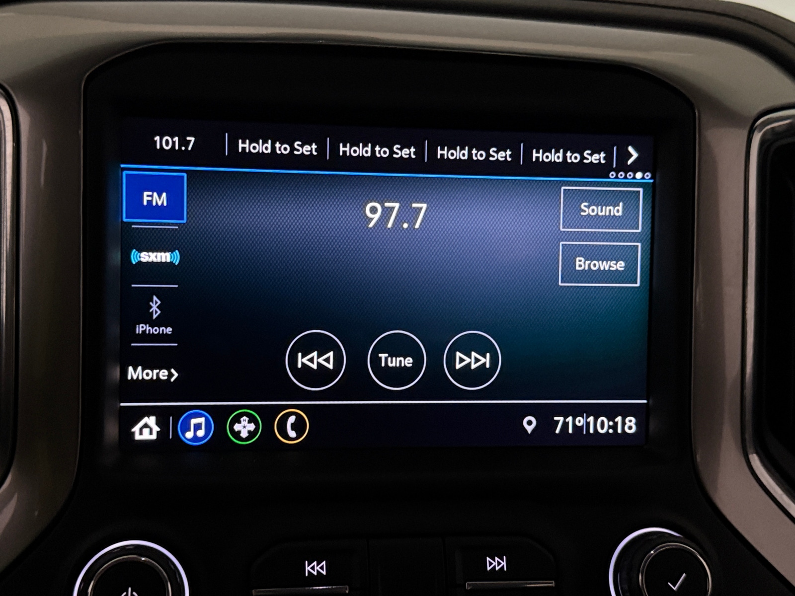 Thumbnail: 2021 Chevrolet Silverado 1500 - 4