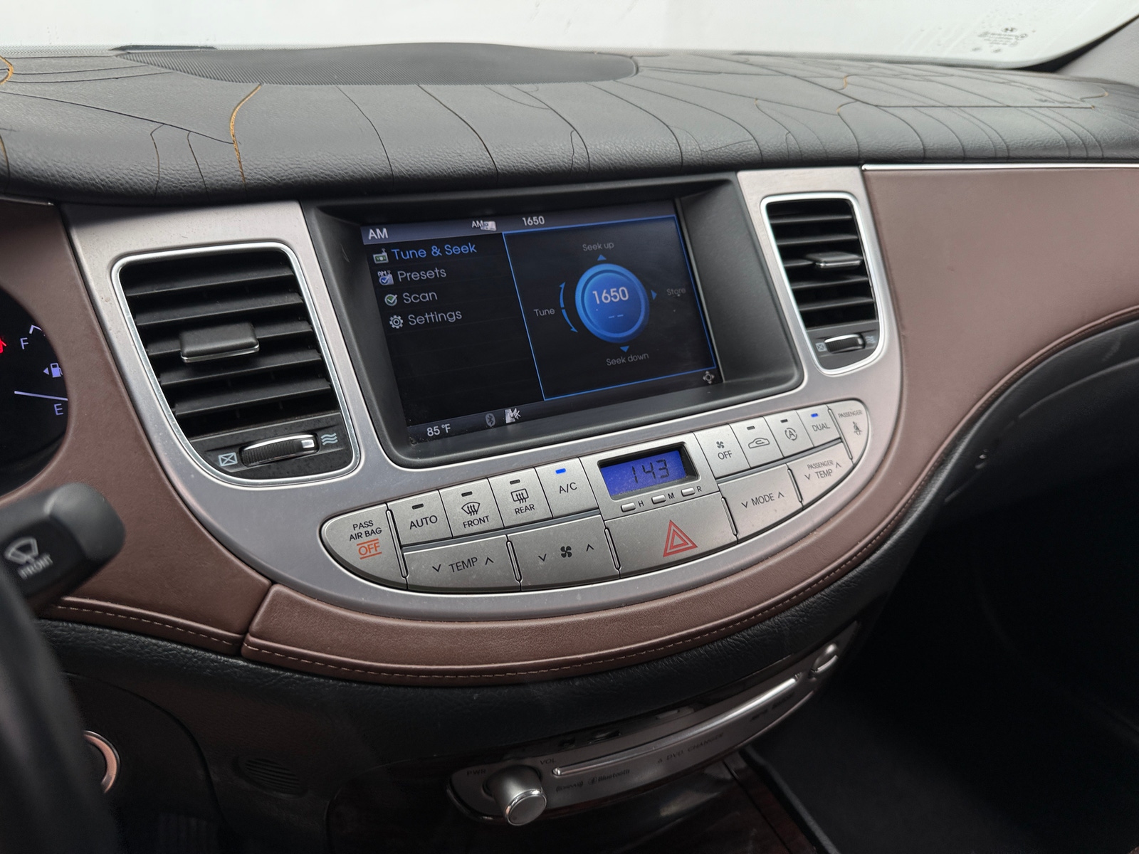 Thumbnail: 2012 Hyundai Genesis - 3