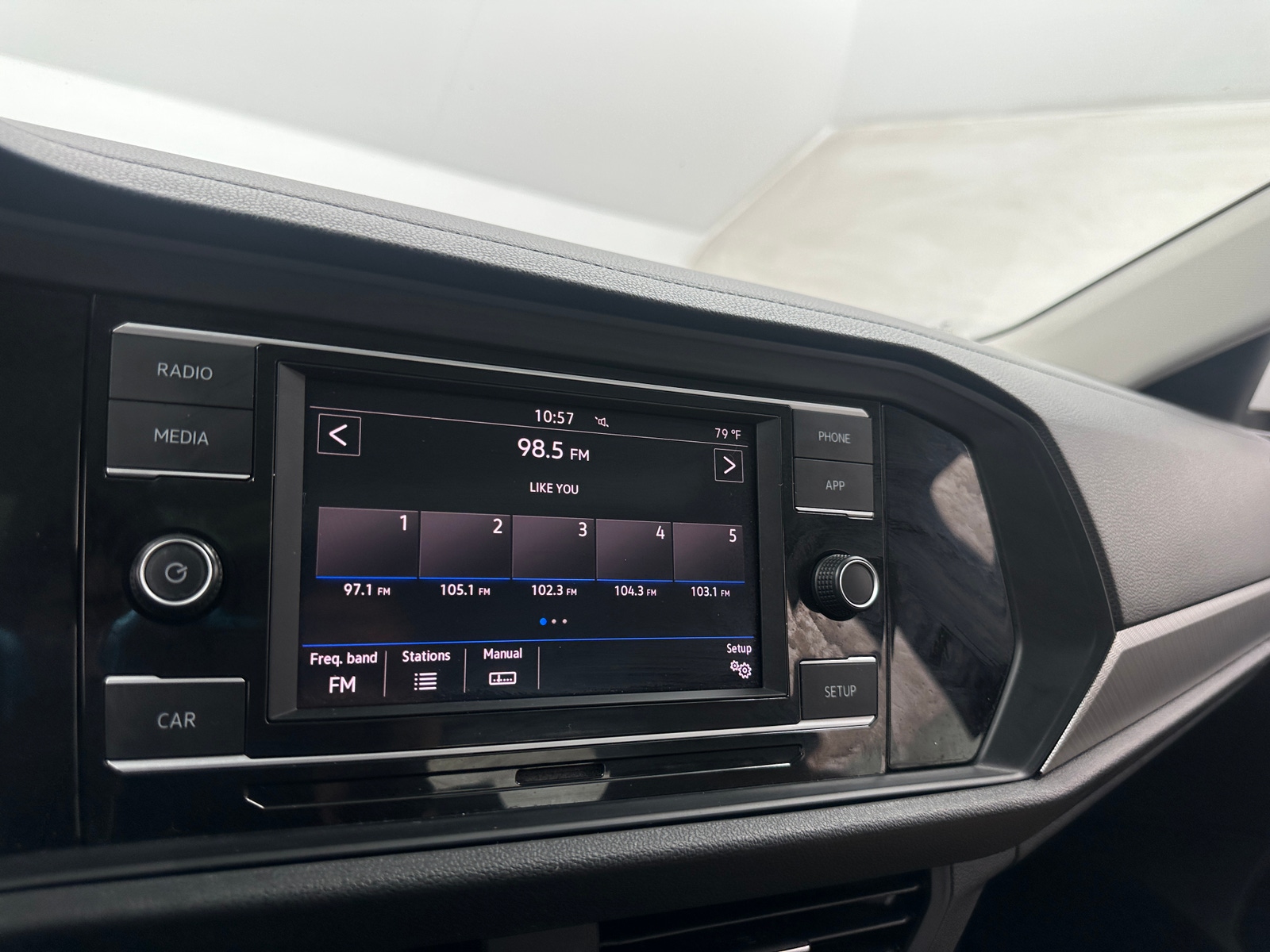 Thumbnail: 2019 Volkswagen Jetta - 4