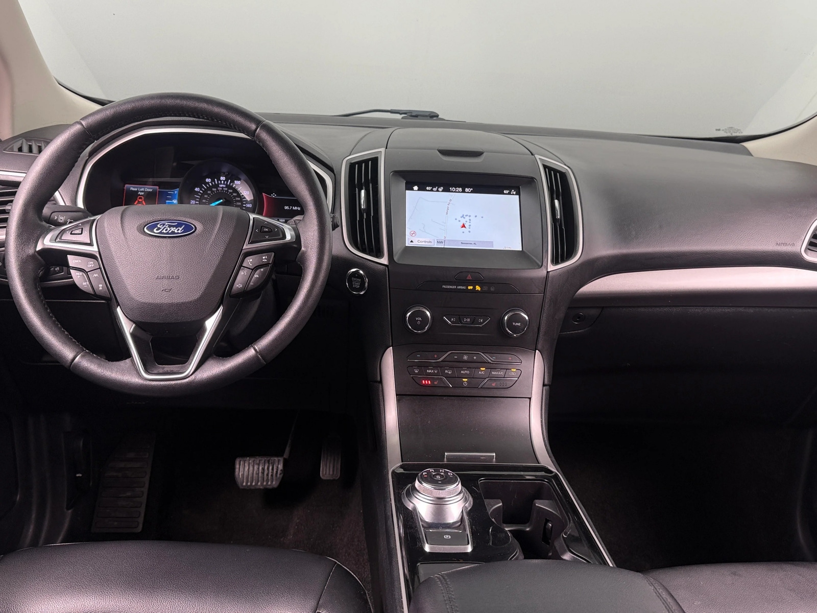 Thumbnail: 2019 Ford Edge - 3