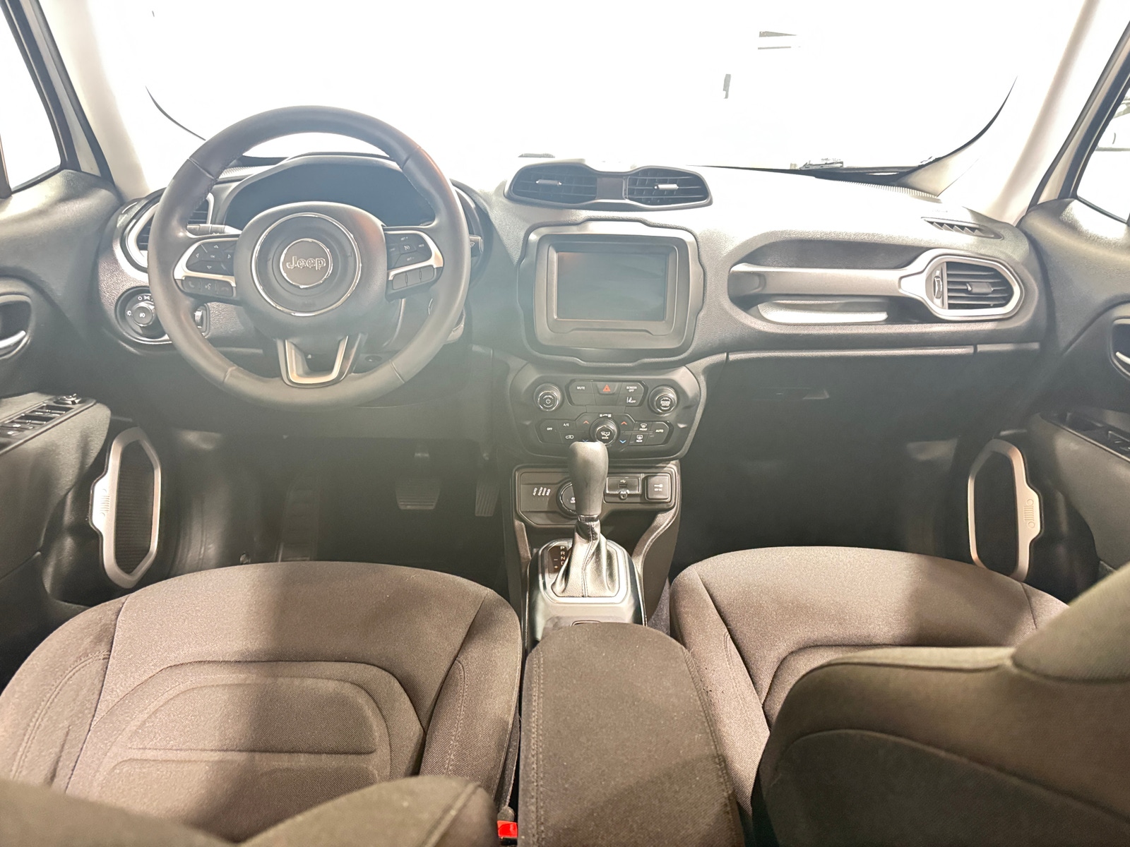 Thumbnail: 2021 Jeep Renegade - 3