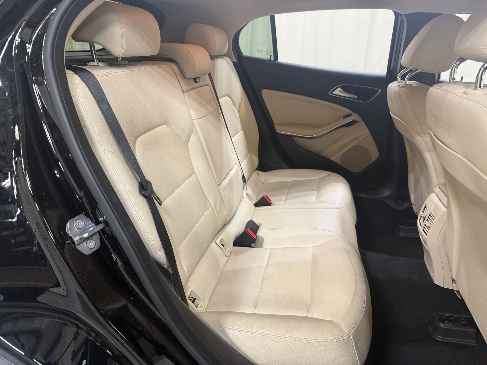 Thumbnail: 2020 Mercedes-Benz GLA - 5