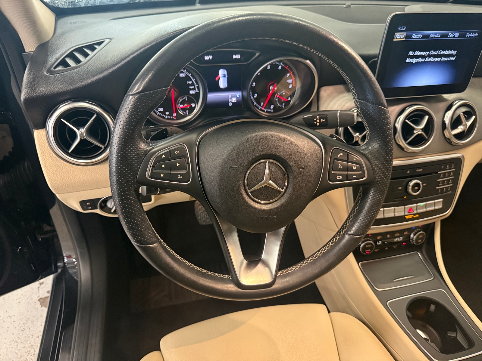 Thumbnail: 2020 Mercedes-Benz GLA - 4