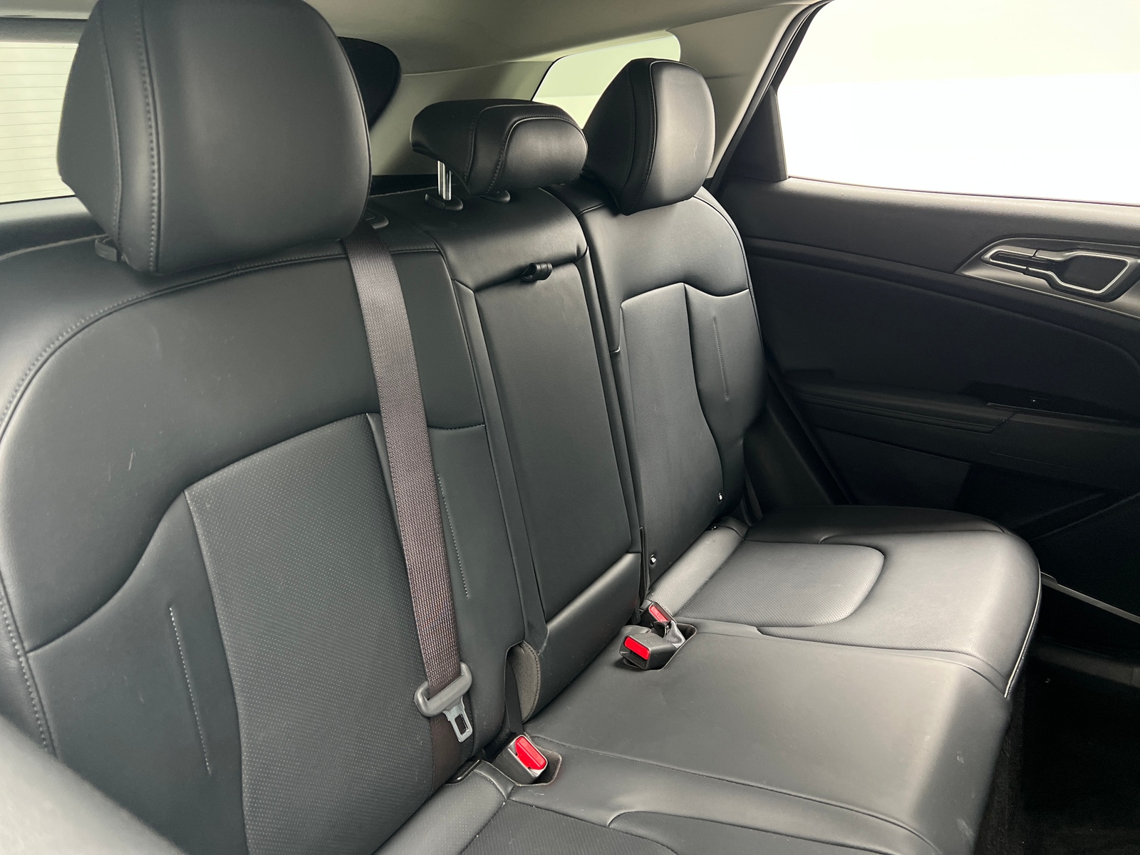 Thumbnail: 2023 Kia Sportage - 5