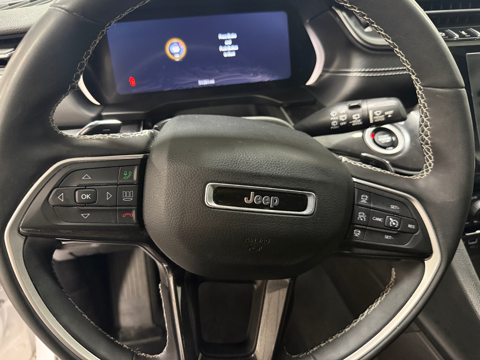 Thumbnail: 2023 Jeep Grand Cherokee - 4