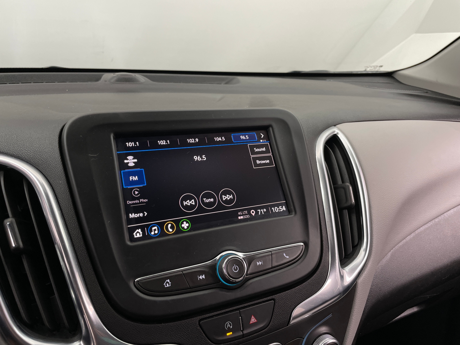 Thumbnail: 2023 Chevrolet Equinox - 4