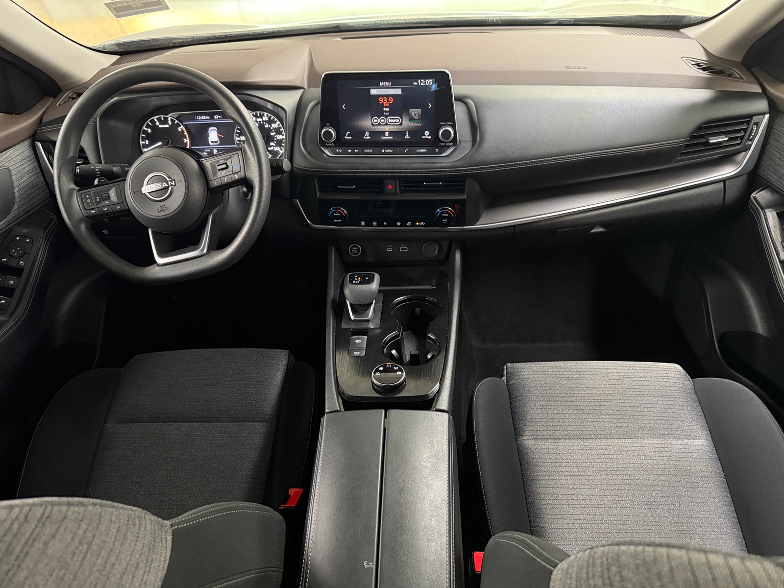 Thumbnail: 2023 Nissan Rogue - 3