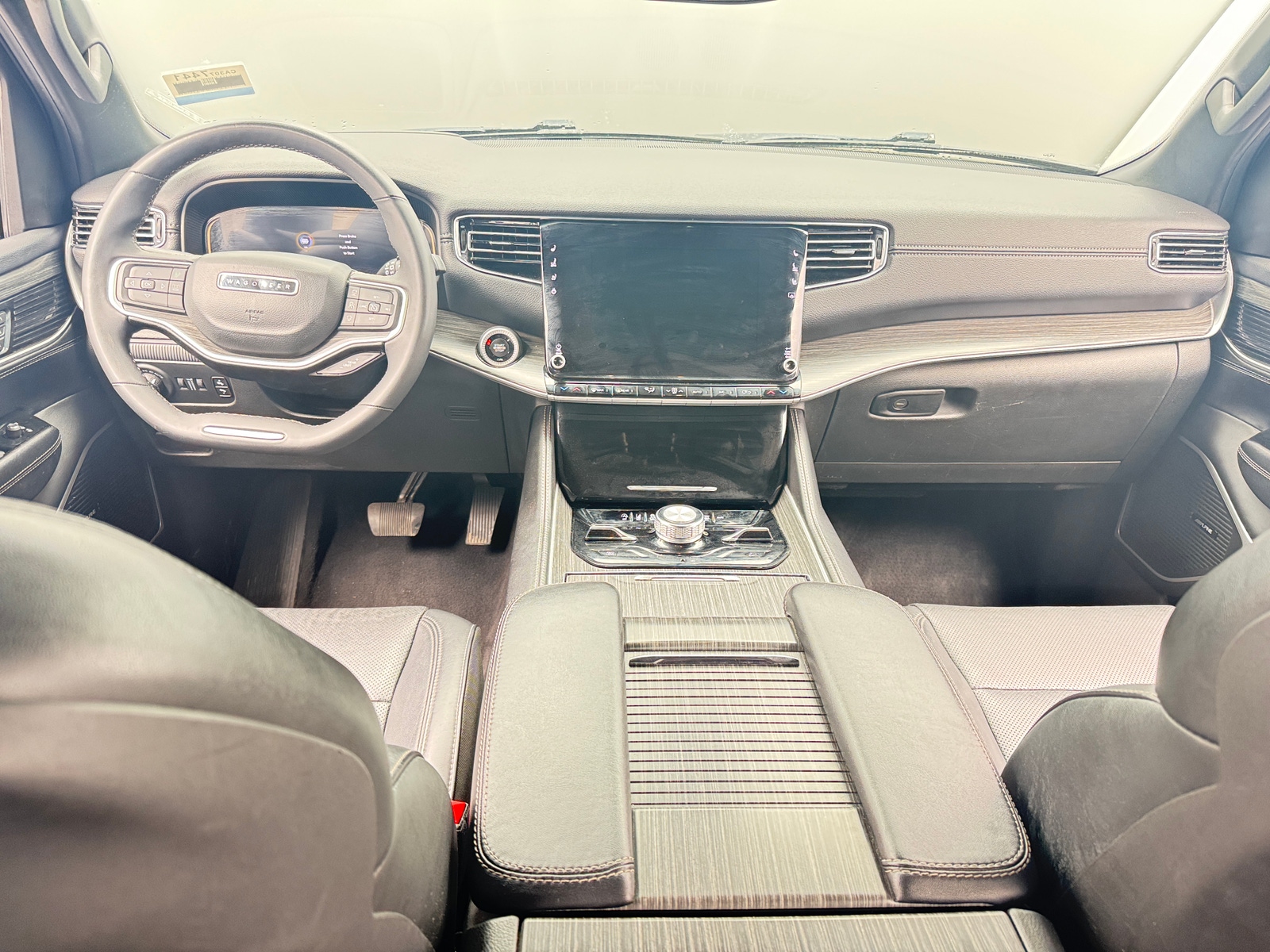 Thumbnail: 2023 Jeep Wagoneer - 2